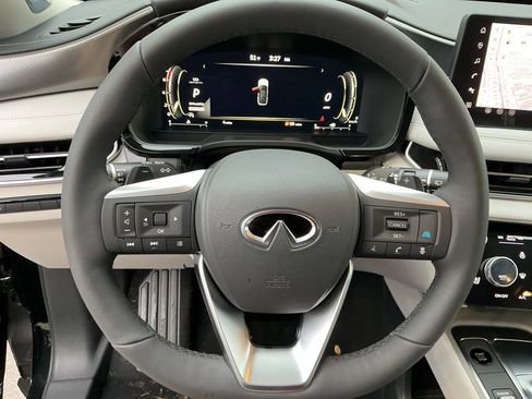 New 2026 INFINITI QX60 Luxe image 16