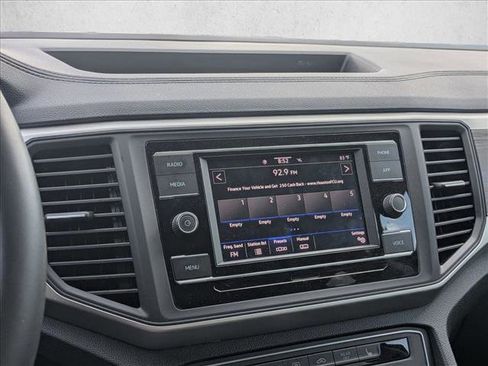 Used 2022 Volkswagen Atlas SE FWD image 12
