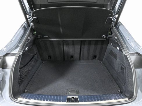 New 2025 Porsche Cayenne Coupe image 31