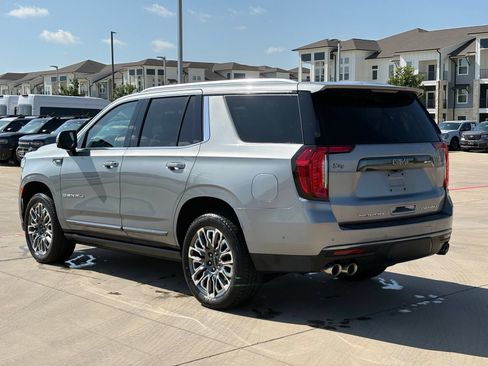 Used 2024 GMC Yukon Denali Ultimate AWD/4WD image 5