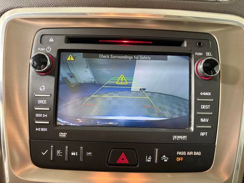 Used 2015 GMC Acadia Denali image 18