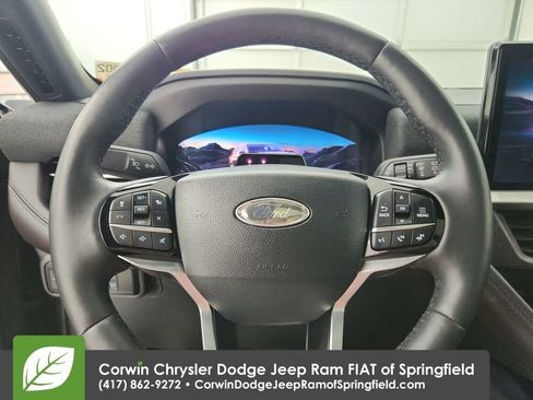 Used 2025 Ford Explorer Platinum w/ LUX Leather Package AWD/4WD image 21