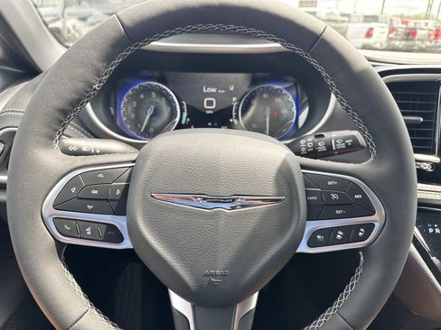 New 2026 Chrysler Pacifica Select image 18