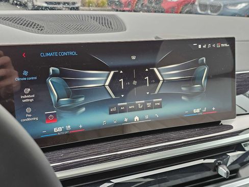 New 2026 BMW X5 M60i image 29