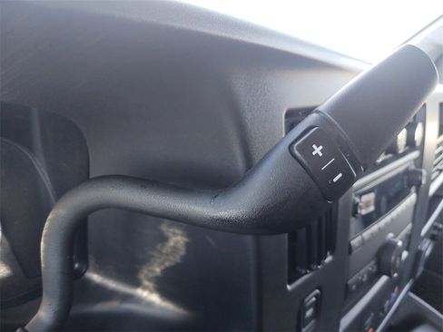 New 2025 Chevrolet Express 3500 Extended image 33