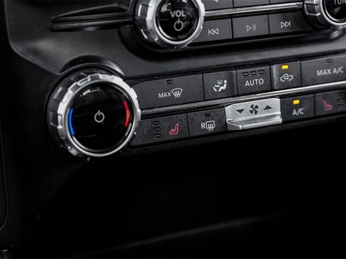 Used 2022 Ford F150 XLT w/ Equipment Group 302A High image 21