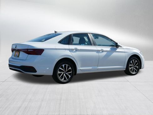 Used 2025 Volkswagen Jetta S image 7