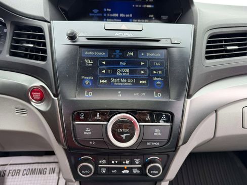 Used 2016 Acura ILX FWD image 22