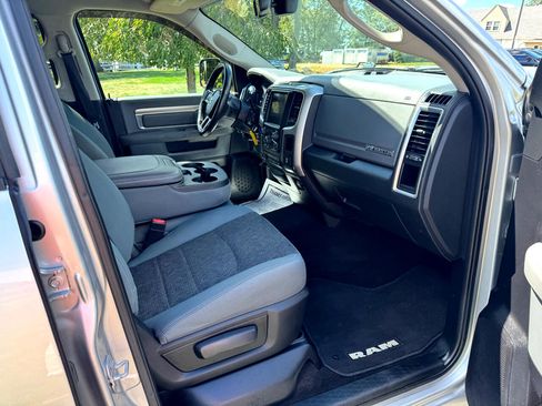 Used 2017 RAM 3500 Big Horn image 10