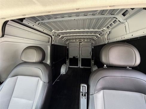 Used 2023 RAM ProMaster 2500 FWD image 18