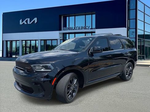 Used 2024 Dodge Durango SXT w/ SXT Blacktop Group RWD image 7
