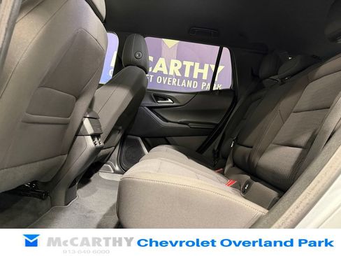 Used 2025 Chevrolet Equinox LT AWD/4WD image 24