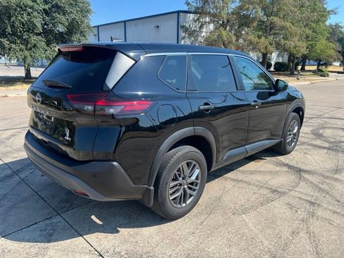 Used 2023 Nissan Rogue S AWD/4WD image 14