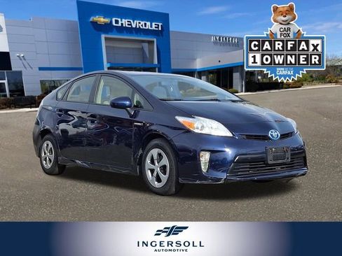 Used 2014 Toyota Prius Four image 1