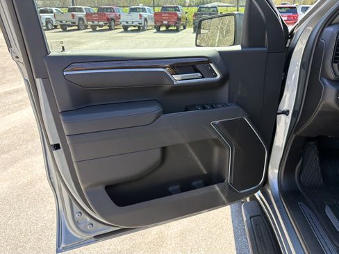 New 2026 GMC Sierra 1500 Elevation image 12