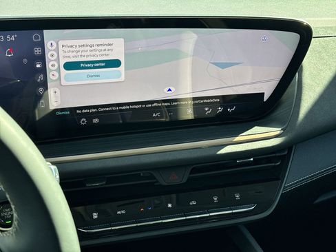 Used 2025 Buick Envision Sport Touring image 24