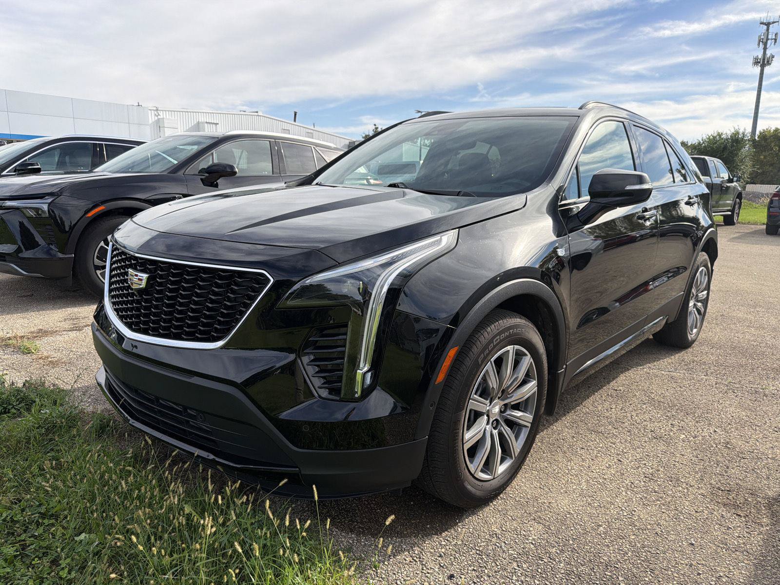 Used 2022 Cadillac XT4 Sport w/ Enhanced Visibility Package AWD/4WD image 1