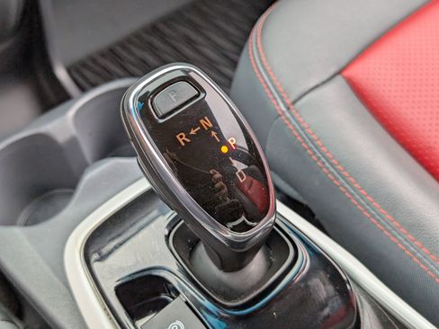 Used 2019 Chevrolet Bolt Premier w/ Infotainment Package FWD image 29
