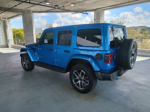 Used 2024 Jeep Wrangler Sport S w/ Convenience Group image 7