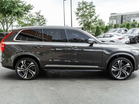 Used 2024 Volvo XC90 B6 Ultimate w/ Protection Package Premier AWD/4WD image 3