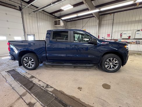 Used 2020 Chevrolet Silverado 1500 RST AWD/4WD image 3