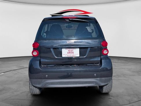 Used 2014 smart fortwo pure RWD image 4