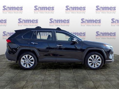 Used 2025 Toyota RAV4 Limited FWD image 8
