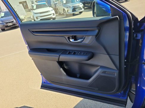 Certified 2025 Honda CR-V LX image 15