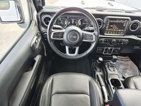 Used 2021 Jeep Wrangler Unlimited Sahara w/ Cold Weather Group image 10