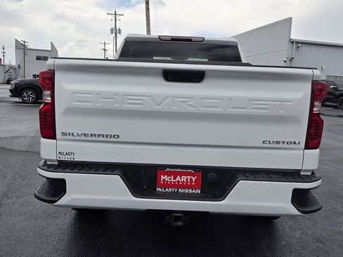 Used 2022 Chevrolet Silverado 1500 Custom RWD image 4