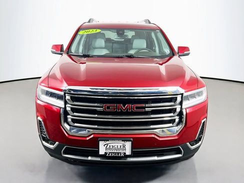 Used 2023 GMC Acadia SLT image 2