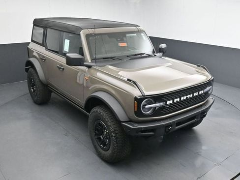 New 2026 Ford Bronco Badlands AWD/4WD image 14