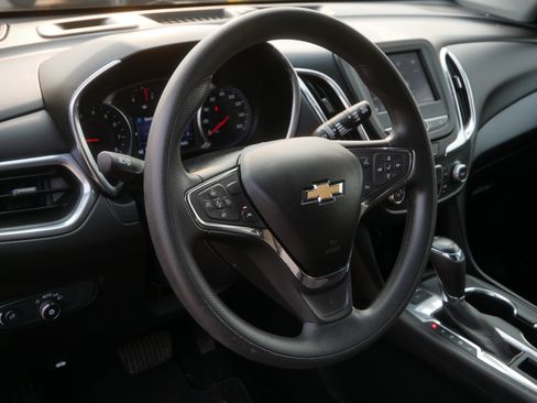 Used 2020 Chevrolet Equinox LT AWD/4WD image 19
