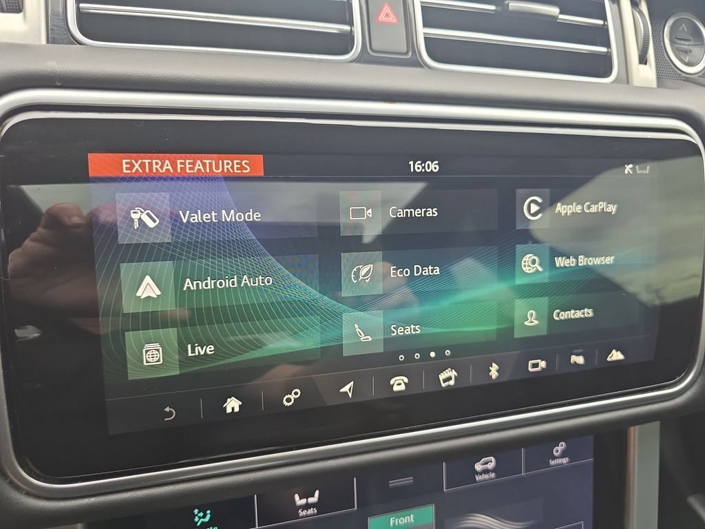 Used 2020 Land Rover Range Rover HSE AWD/4WD image 24