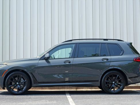 Used 2023 BMW X7 xDrive40i w/ M Sport Package AWD/4WD image 9