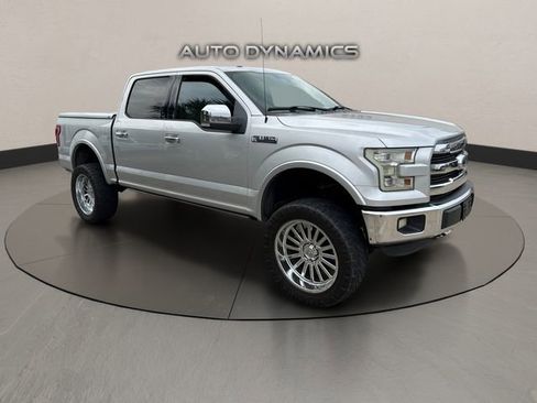Used 2015 Ford F150 Lariat w/ Equipment Group 502A Luxury AWD/4WD image 3