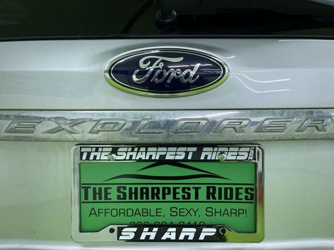 Used 2013 Ford Explorer 4WD w/ Class III Trailer Tow Pkg image 12