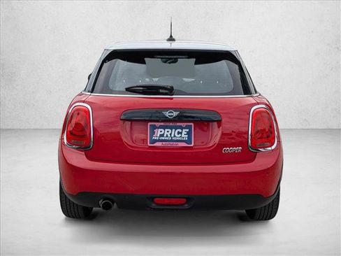 Used 2019 MINI Cooper 4-Door Hardtop image 7