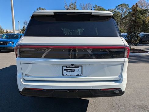New 2025 Lincoln Navigator Black Label image 5