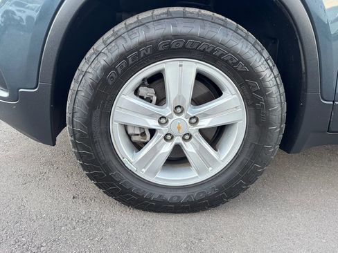 Used 2021 Chevrolet Trax LT image 13