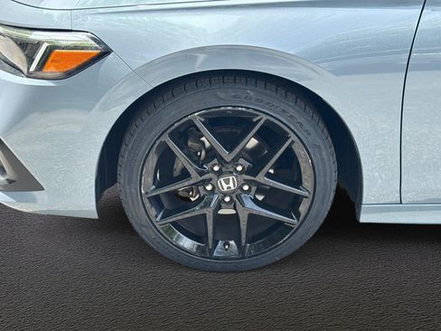 Used 2024 Honda Civic Sport image 11