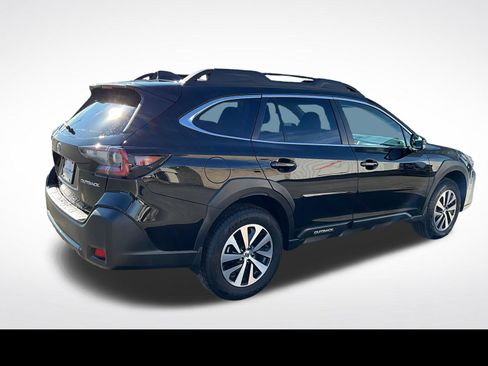 Certified 2025 Subaru Outback Premium AWD/4WD image 19
