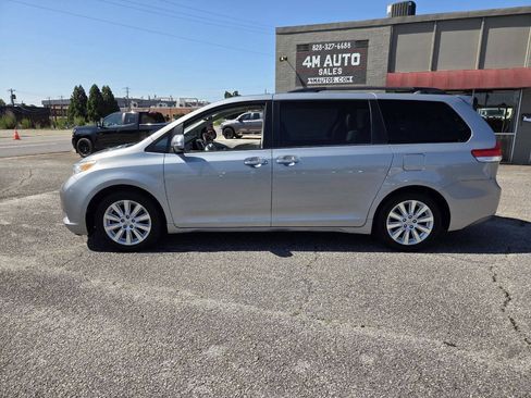 Used 2014 Toyota Sienna Limited w/ Limited Premium Package FWD image 1