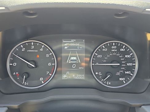 Used 2024 Subaru Crosstrek 2.0i Premium AWD/4WD image 10
