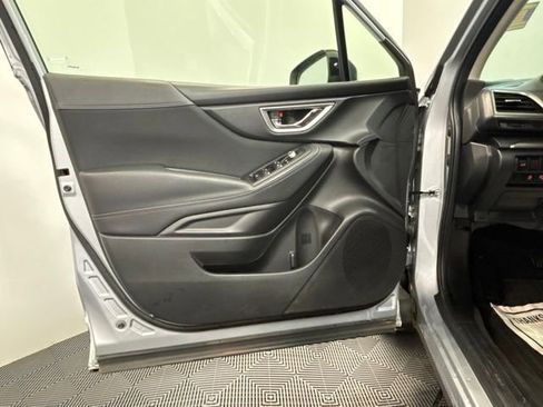 Used 2020 Subaru Forester Premium AWD/4WD image 22