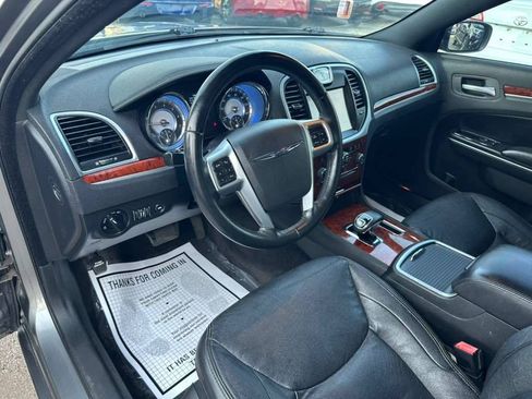 Used 2012 Chrysler 300 RWD image 12