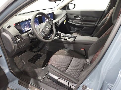 New 2026 Nissan Sentra SR w/ Floor Mat Package image 9