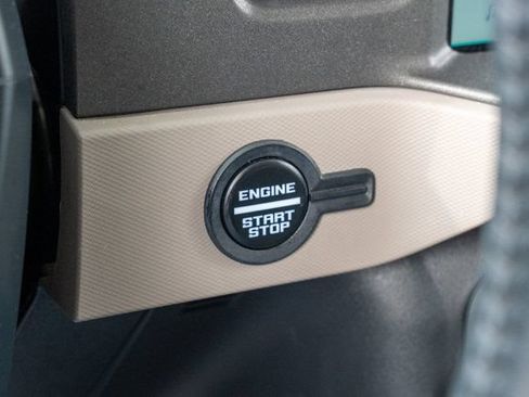 Used 2024 Ford Bronco Wildtrak AWD/4WD image 28