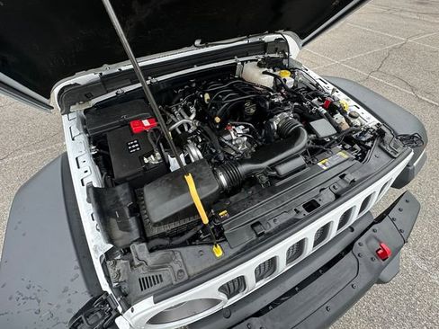 Used 2022 Jeep Wrangler Unlimited Rubicon AWD/4WD image 31