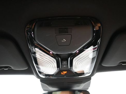 Used 2024 BMW X5 xDrive40i w/ Premium Package AWD/4WD image 19